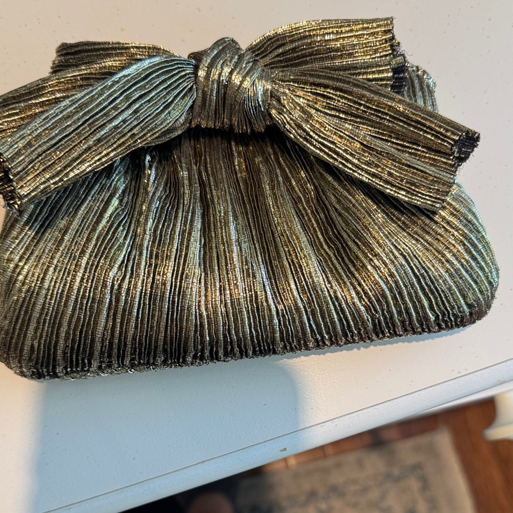 Loeffler Randall Clutch